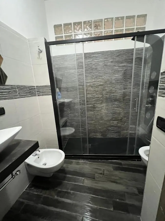 Nathan House,Teano Roma Apartamento