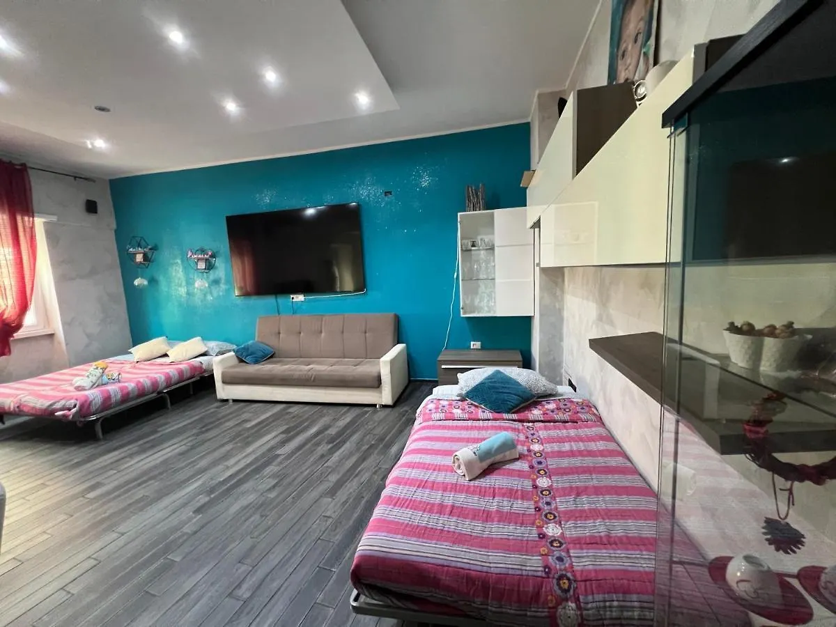 Nathan House,Teano Roma